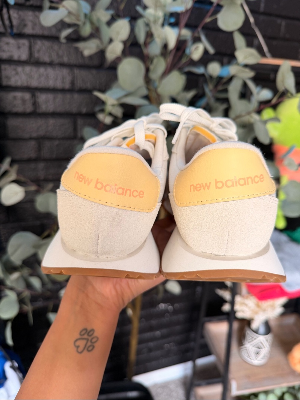 SOLD OUT New Balance Wmns 237 'Angora Hazy Peach' | Size 8 - Picture 3 of 7